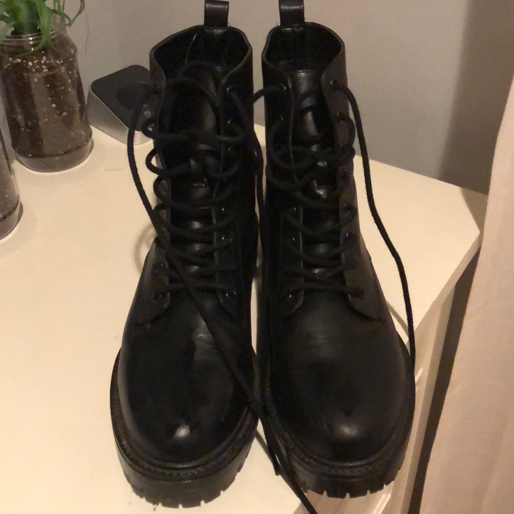 Forever 21 Black boots